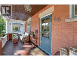 46 BRANT Road S - 2