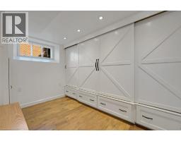 46 BRANT Road S - 35