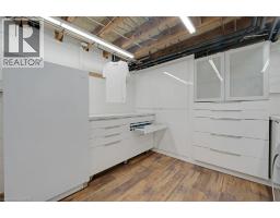 46 BRANT Road S - 38