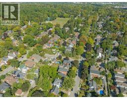 46 BRANT Road S - 46