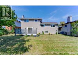 1493 QUEENS Boulevard - 33