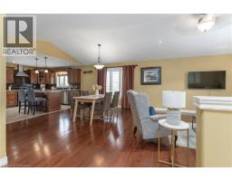 6 WINTERGREEN Crescent - 3