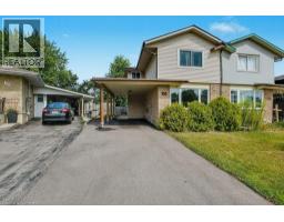 106 MONTEAGLE Crescent - 1