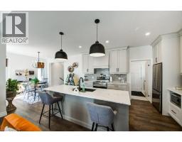 111 LIVINGSTON Drive - 18