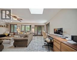 46 BERKLEY Crescent - 17