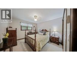 46 BERKLEY Crescent - 20