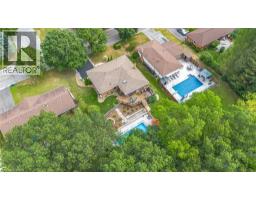 46 BERKLEY Crescent - 30