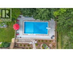 46 BERKLEY Crescent - 41