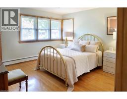 44 MCDONALD Avenue - 27