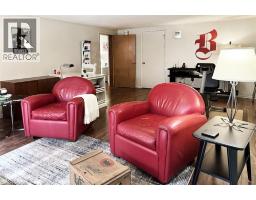 44 MCDONALD Avenue - 35