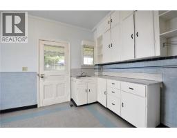 83 SHADE Street - 12