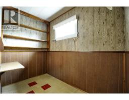 83 SHADE Street - 35