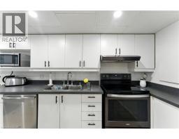 1043 CANFIELD Crescent - 34