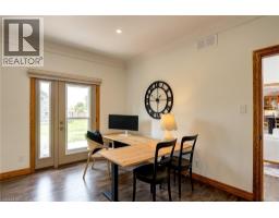 10 ELDALE Road - 18