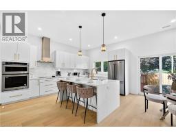 96 MAITLAND Street - 8