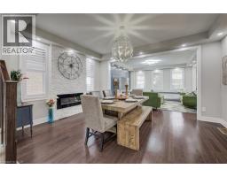 39 WANNAMAKER Crescent - 11