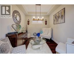 39 WANNAMAKER Crescent - 13