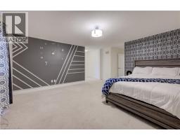 39 WANNAMAKER Crescent - 16