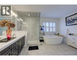 39 WANNAMAKER Crescent - 18