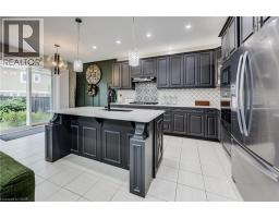 39 WANNAMAKER Crescent - 6