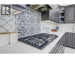 39 WANNAMAKER Crescent - 8