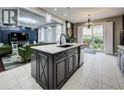 39 WANNAMAKER Crescent - 9