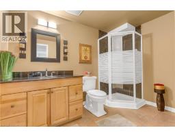 107 CHANDOS Drive - 37