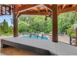 107 CHANDOS Drive - 42