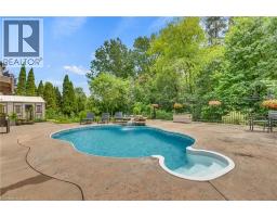 107 CHANDOS Drive - 44