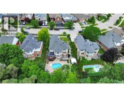107 CHANDOS Drive - 47