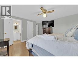 10 EMILY Street - 27