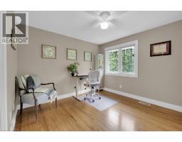 10 EMILY Street - 33