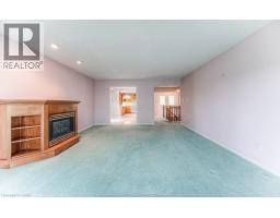 38 CHARNWOOD Court - 16