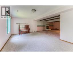 38 CHARNWOOD Court - 28