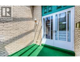 38 CHARNWOOD Court - 3