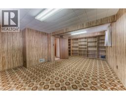 38 CHARNWOOD Court - 34