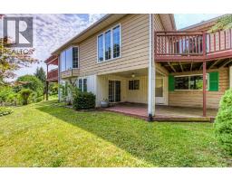38 CHARNWOOD Court - 43