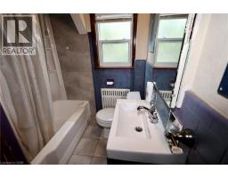 429 ERB Street W - 13