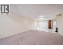 9 ROBIN Drive - 32