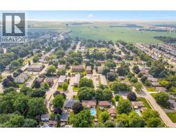 9 ROBIN Drive - 44