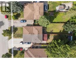 94 MARKWOOD Drive - 38