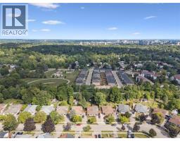 94 MARKWOOD Drive - 40