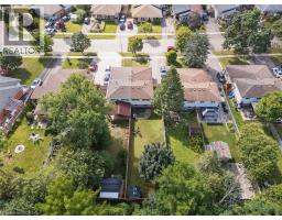 94 MARKWOOD Drive - 42