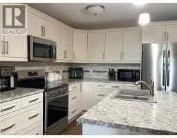 164 ANGLER Avenue - 17