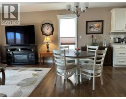 164 ANGLER Avenue - 25