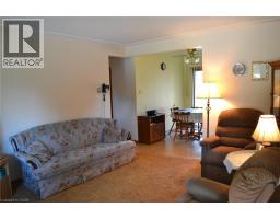 4 WEIGEL Avenue - 8