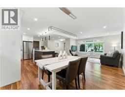 33 SHADYWOOD Crescent - 16
