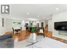 33 SHADYWOOD Crescent - 18