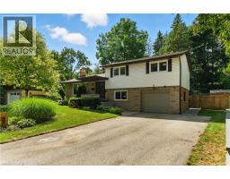 33 SHADYWOOD Crescent - 2