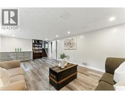 33 SHADYWOOD Crescent - 31